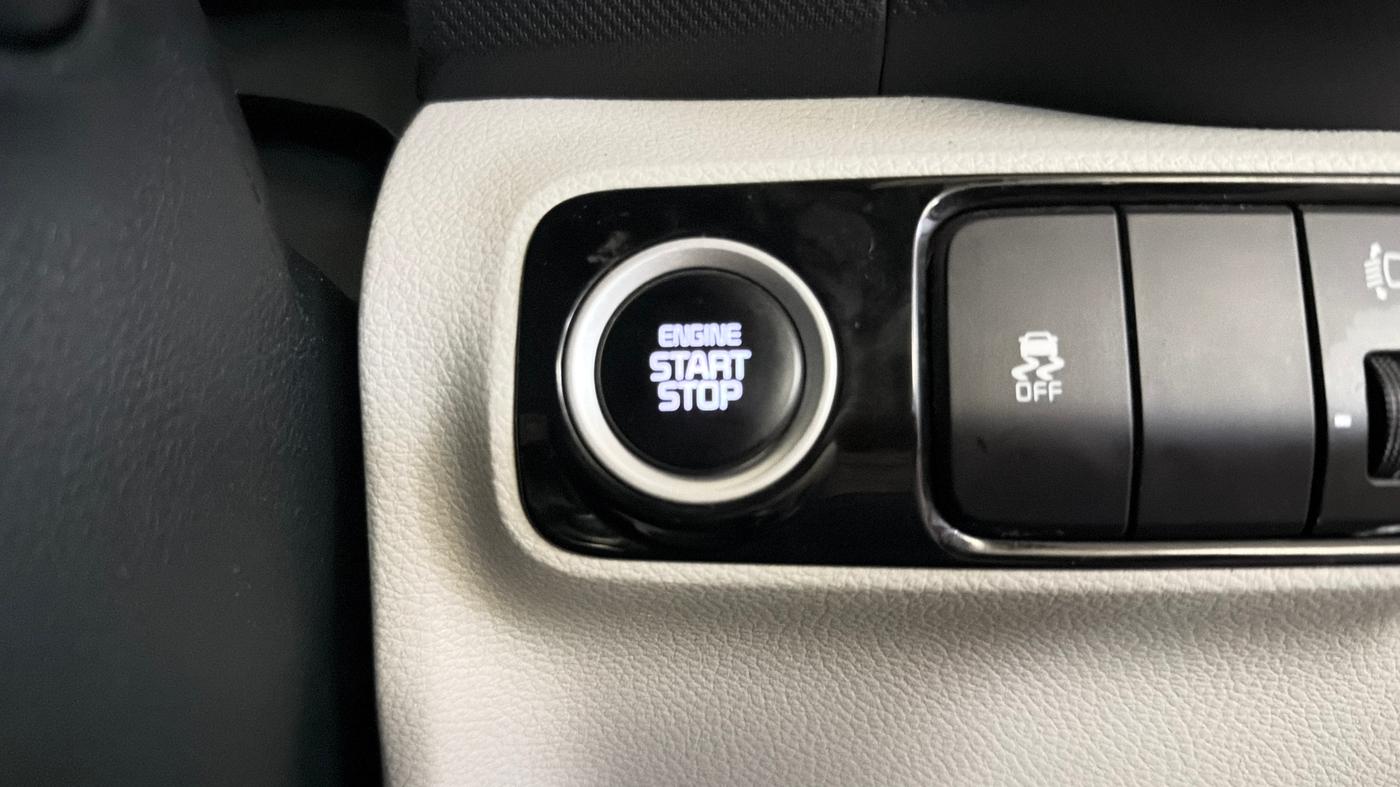 2022 KIA SONET HTX 1.0 IMT, Petrol, Manual, 28,638 km, Keyless Start/ Stop Button
