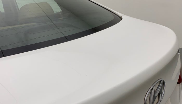 2014 Hyundai New Elantra 1.8 SX MT VTVT, Petrol, Manual, 21,460 km, Dicky (Boot door) - Slightly dented