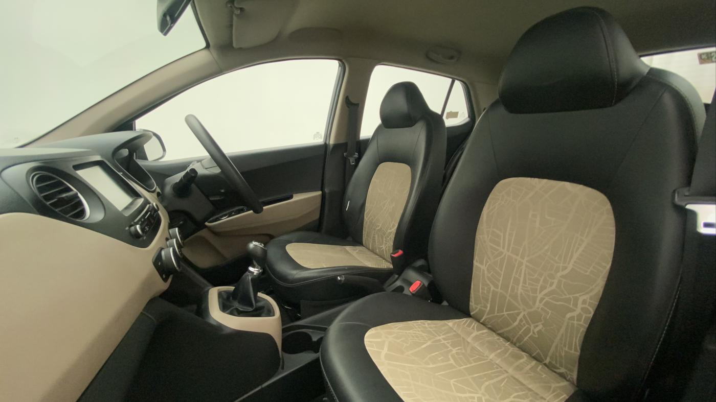 2018 Hyundai Grand i10 SPORTZ 1.2 KAPPA VTVT, Petrol, Manual, 32,393 km, Right Side Front Door Cabin