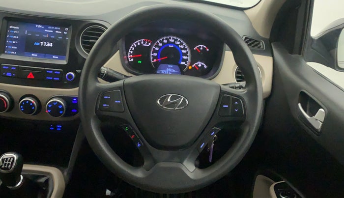 2018 Hyundai Grand i10 SPORTZ 1.2 KAPPA VTVT, Petrol, Manual, 32,393 km, Steering Wheel Close Up
