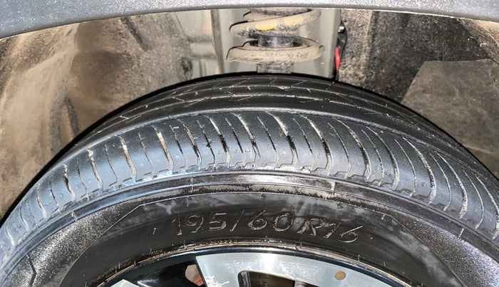 2023 Nissan MAGNITE XV MT, Petrol, Manual, 17,335 km, Left Front Tyre Tread