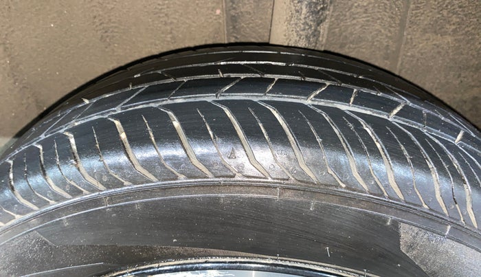 2023 Nissan MAGNITE XV MT, Petrol, Manual, 17,335 km, Left Rear Tyre Tread