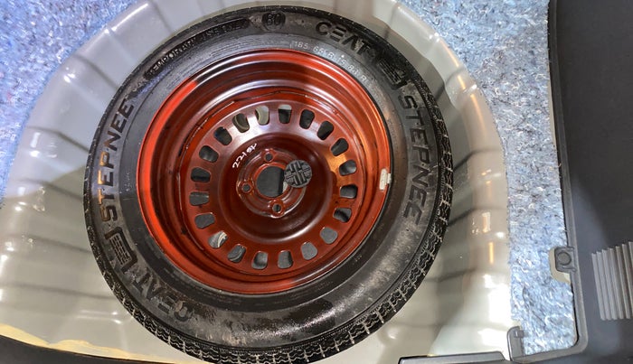 2023 Nissan MAGNITE XV MT, Petrol, Manual, 17,335 km, Spare Tyre