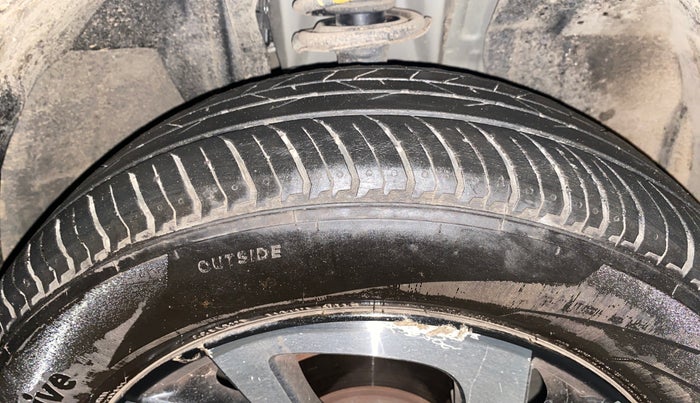 2023 Nissan MAGNITE XV MT, Petrol, Manual, 17,335 km, Right Front Tyre Tread