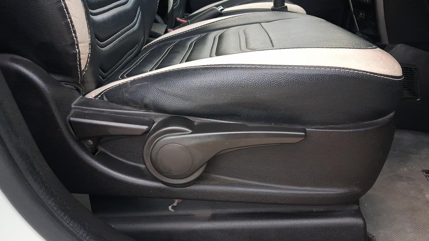 2016 Tata Zest XM PETROL, CNG, Manual, 97,394 km, Driver Side Adjustment Panel