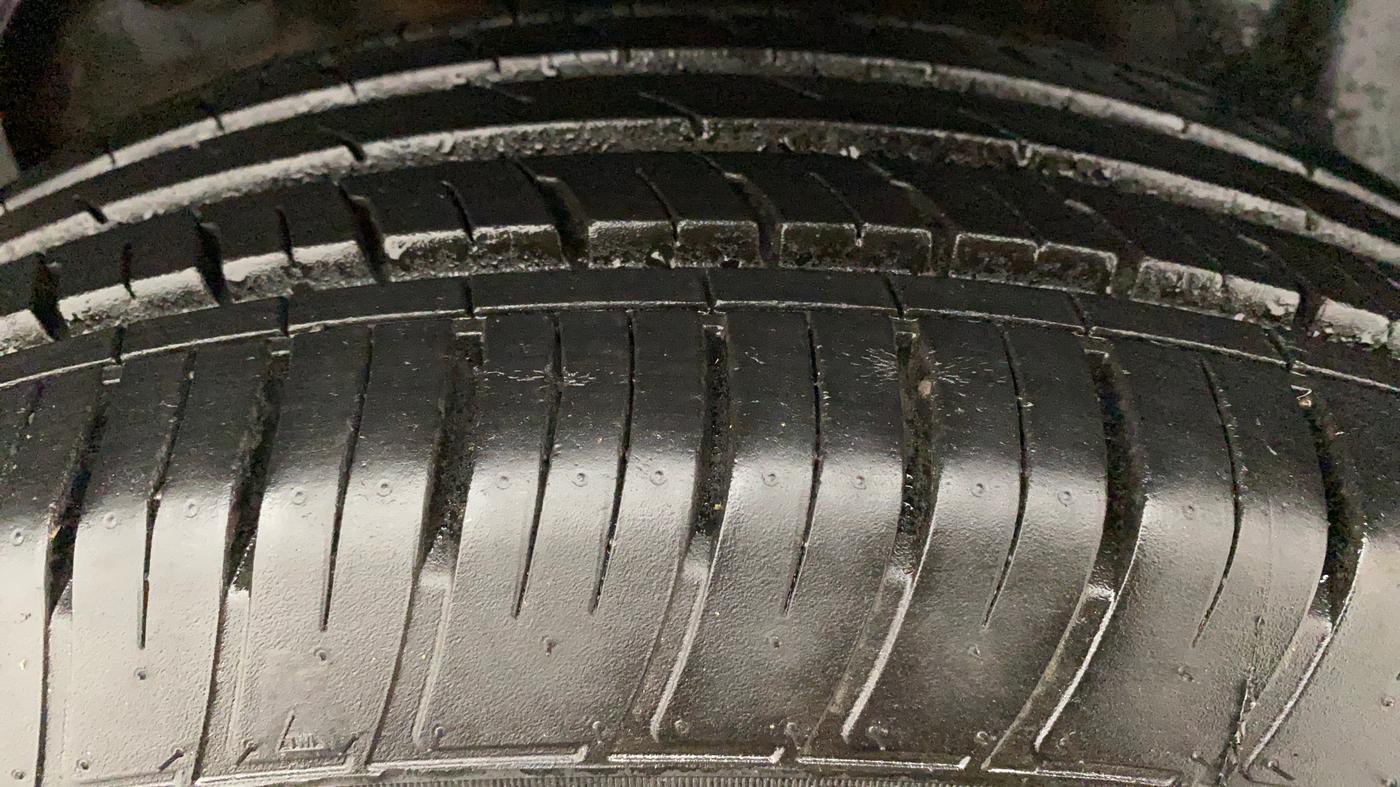 2021 Tata Harrier XZA PLUS 2.0L, Diesel, Automatic, 13,924 km, Left Rear Tyre Tread