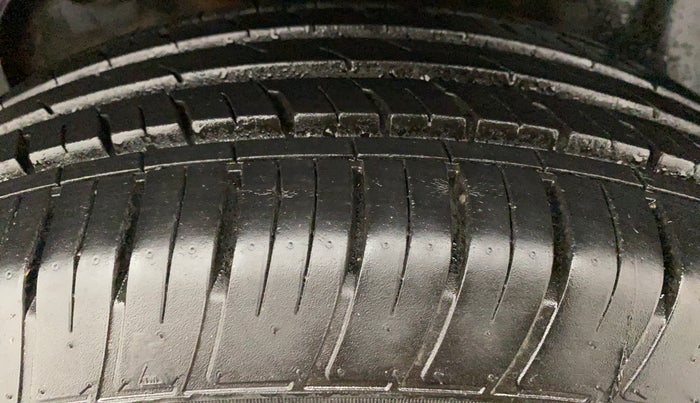 2021 Tata Harrier XZA PLUS 2.0L, Diesel, Automatic, 13,924 km, Left Rear Tyre Tread