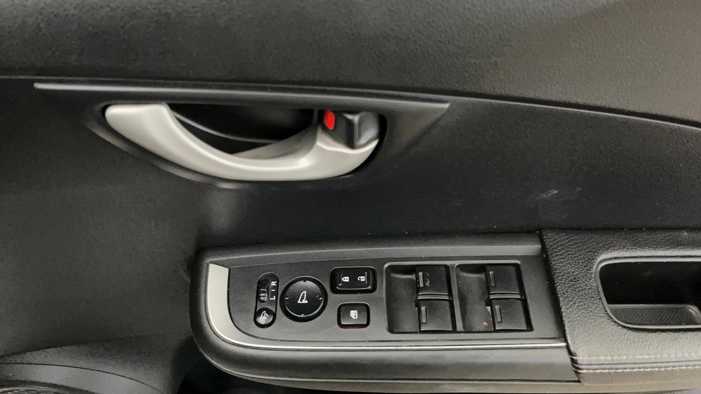 2018 Honda BR-V 1.5L I-VTEC VX, Petrol, Manual, 67,320 km, Driver Side Door Panels Control