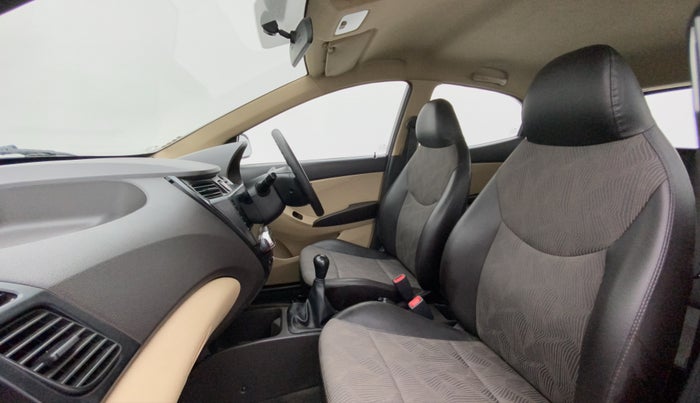 2013 Hyundai Eon ERA +, Petrol, Manual, 22,082 km, Right Side Front Door Cabin