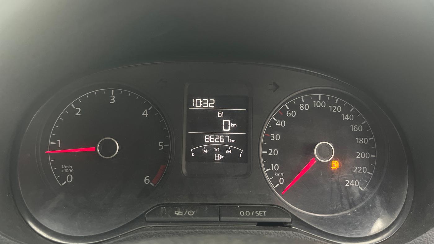 2014 Volkswagen Polo COMFORTLINE 1.5L, Diesel, Manual, 86,266 km, Odometer Image