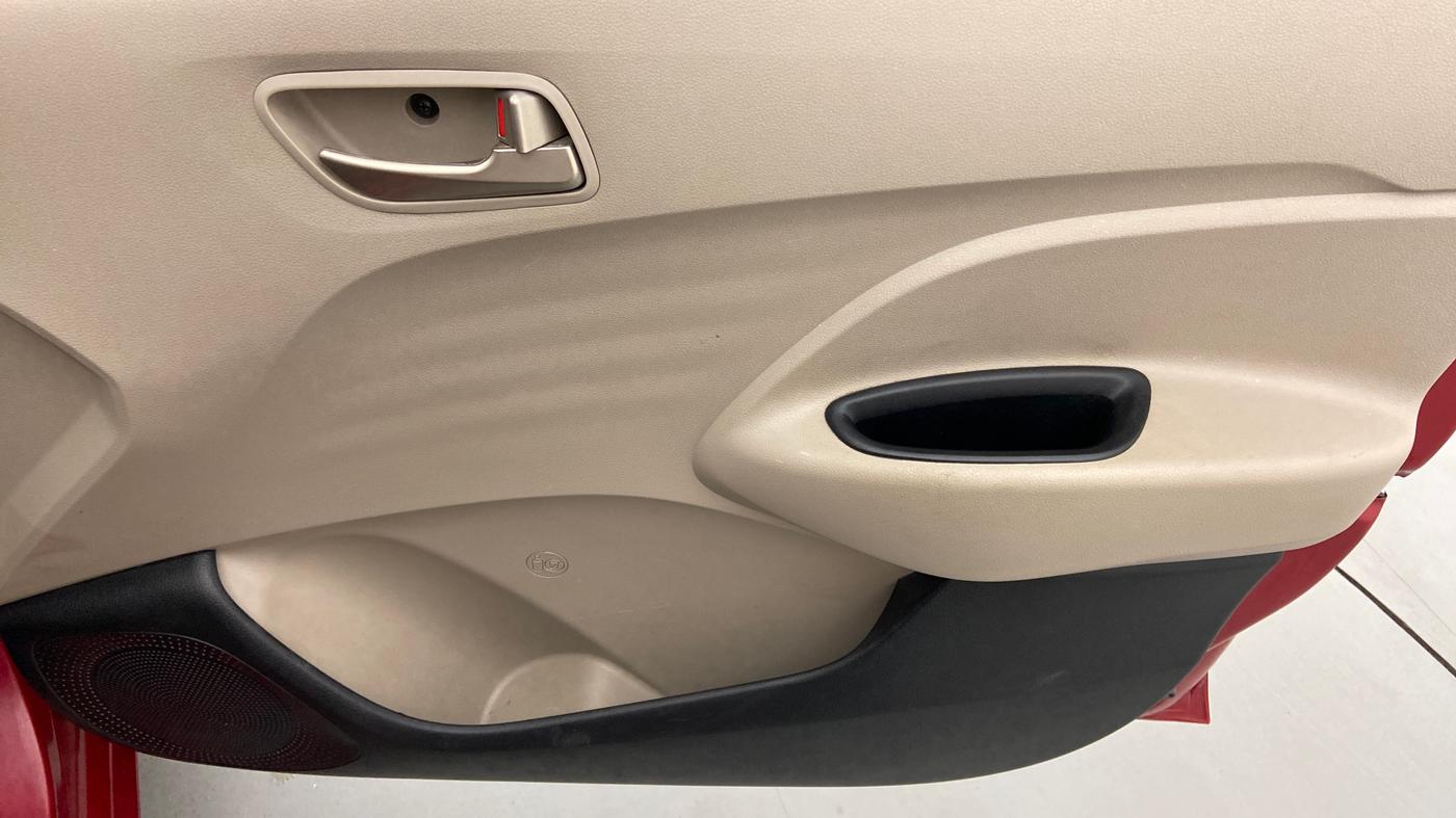 2019 Hyundai NEW SANTRO SPORTZ AMT, Petrol, Automatic, 62,936 km, Driver Side Door Panels Control