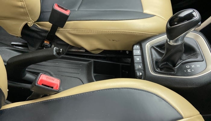 2019 Hyundai NEW SANTRO SPORTZ AMT, Petrol, Automatic, 62,936 km, Gear Lever
