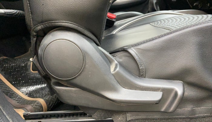 2021 Maruti Baleno DELTA PETROL 1.2, Petrol, Manual, 33,513 km, Driver Side Adjustment Panel