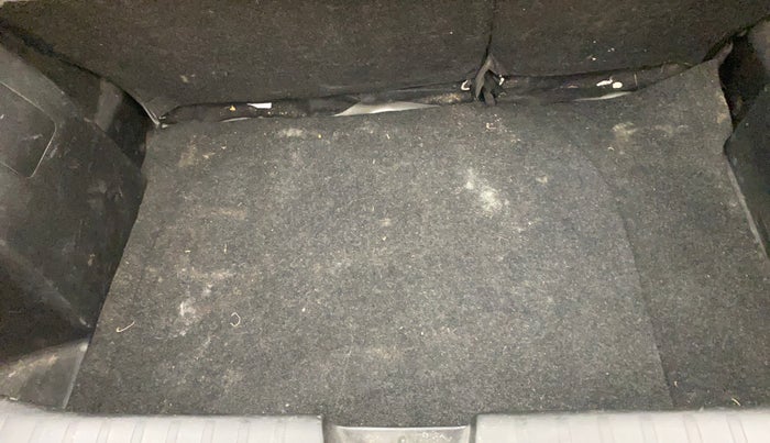 2021 Maruti Baleno DELTA PETROL 1.2, Petrol, Manual, 33,513 km, Boot Inside