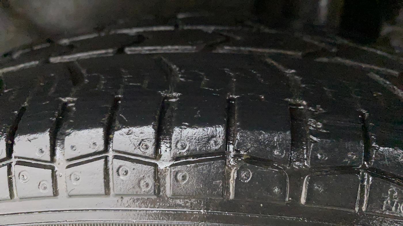 2014 Maruti Swift Dzire VXI, Petrol, Manual, 1,12,866 km, Left Rear Tyre Tread