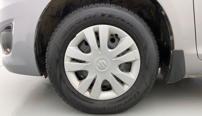2014 Maruti Swift Dzire VXI, Petrol, Manual, 1,12,866 km, Left Front Wheel