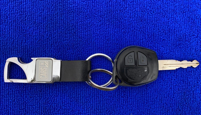 2014 Maruti Swift Dzire VXI, Petrol, Manual, 1,12,866 km, Key Close Up