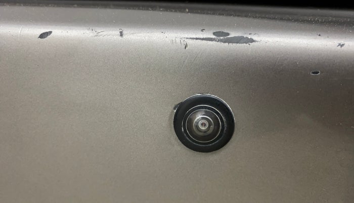 2016 Toyota Innova Crysta 2.7 GX 8 STR, Petrol, Manual, 63,854 km, Parking Camera