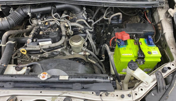 2016 Toyota Innova Crysta 2.7 GX 8 STR, Petrol, Manual, 63,854 km, Engine View - Left