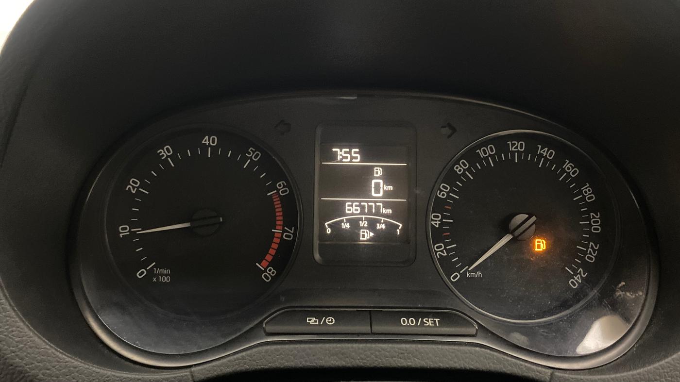 2018 Skoda Rapid STYLE 1.6 MPI, Petrol, Manual, 66,758 km, Odometer Image