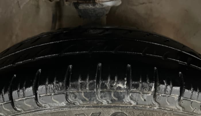 2015 Maruti Alto 800 VXI, Petrol, Manual, 83,851 km, Right Front Tyre Tread