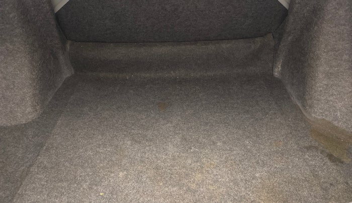 2016 Honda City 1.5L I-VTEC VX, Petrol, Manual, 1,18,333 km, Boot Inside