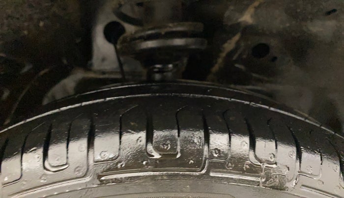 2012 Maruti Wagon R 1.0 LXI, Petrol, Manual, 50,194 km, Right Front Tyre Tread