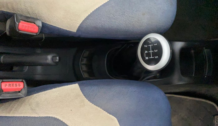 2012 Maruti Wagon R 1.0 LXI, Petrol, Manual, 50,194 km, Gear Lever