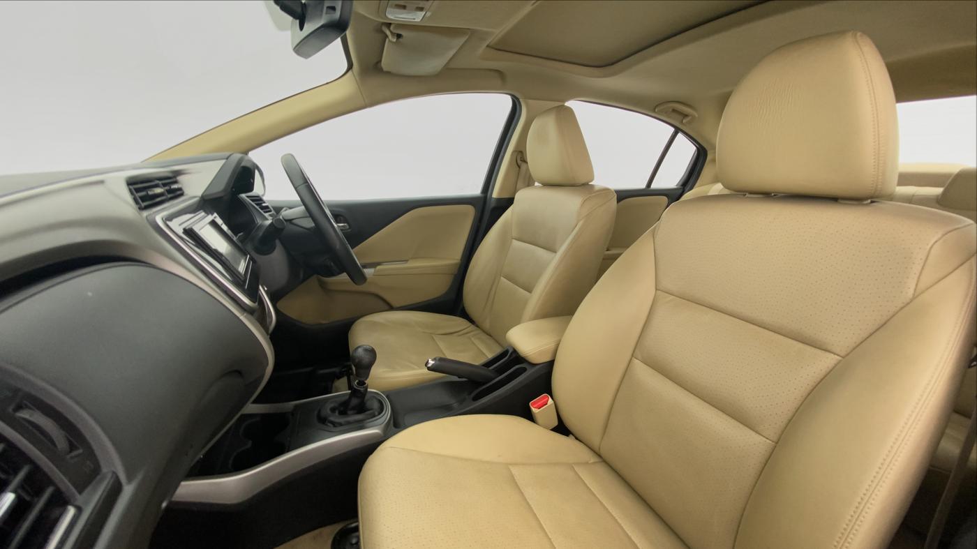 2017 Honda City VX MT PETROL, Petrol, Manual, 37,077 km, Right Side Front Door Cabin