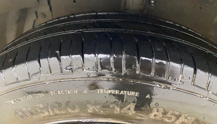 2014 Maruti Swift Dzire VXI, Petrol, Manual, 1,07,296 km, Left Front Tyre Tread