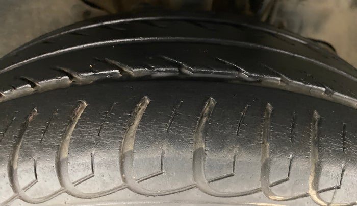 2017 Tata Tiago XZ 1.2 REVOTRON, Petrol, Manual, 24,330 km, Right Front Tyre Tread