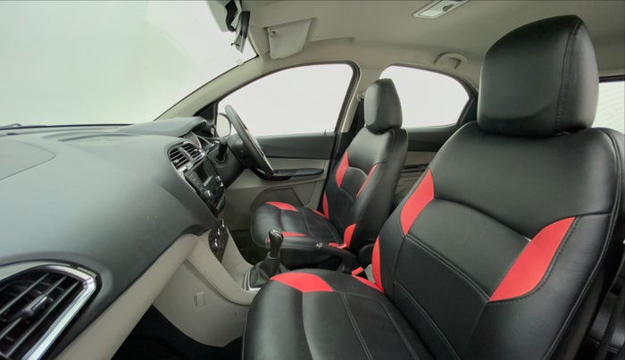 2017 Tata Tiago XZ 1.2 REVOTRON, Petrol, Manual, 24,330 km, Right Side Front Door Cabin