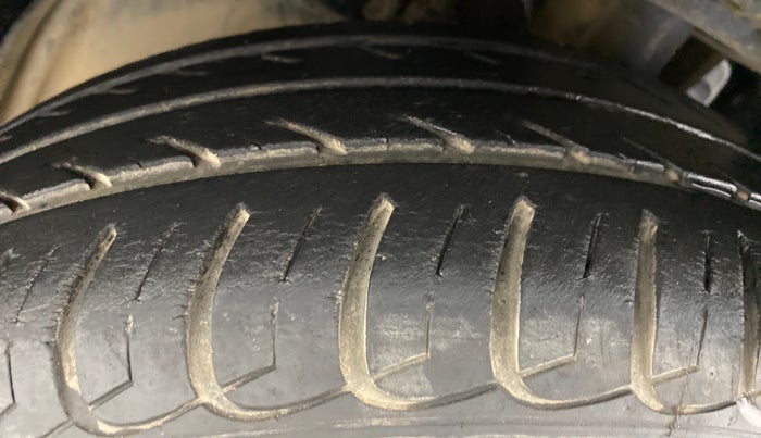 2017 Tata Tiago XZ 1.2 REVOTRON, Petrol, Manual, 24,330 km, Left Front Tyre Tread