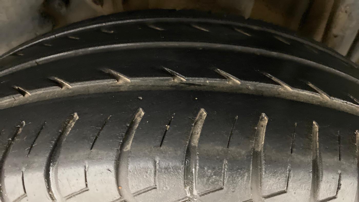2017 Tata Tiago XZ 1.2 REVOTRON, Petrol, Manual, 24,330 km, Left Rear Tyre Tread