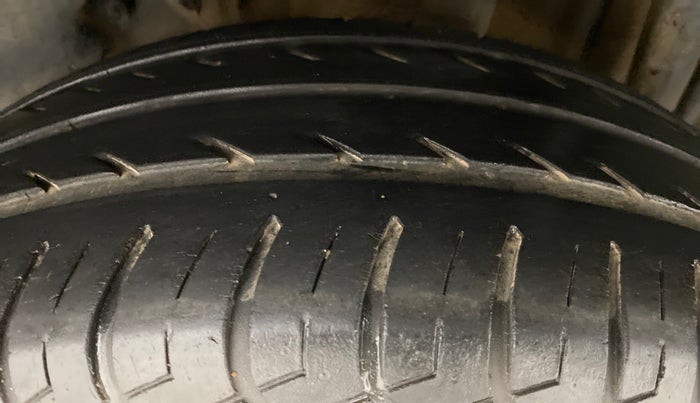 2017 Tata Tiago XZ 1.2 REVOTRON, Petrol, Manual, 24,330 km, Left Rear Tyre Tread