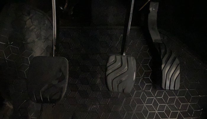 2018 Datsun Redi Go T (O), Petrol, Manual, 42,162 km, Pedals