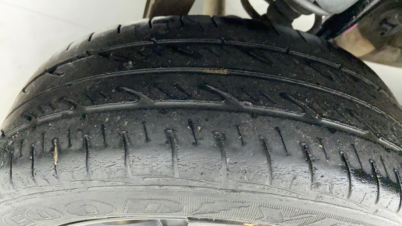 2017 Maruti Alto 800 LXI, Petrol, Manual, 46,575 km, Right Rear Tyre Tread