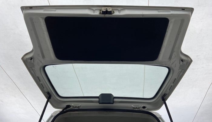 2016 Maruti Eeco 5 STR CNG WITH AC PLUSHTR, CNG, Manual, 60,713 km, Boot Door Open