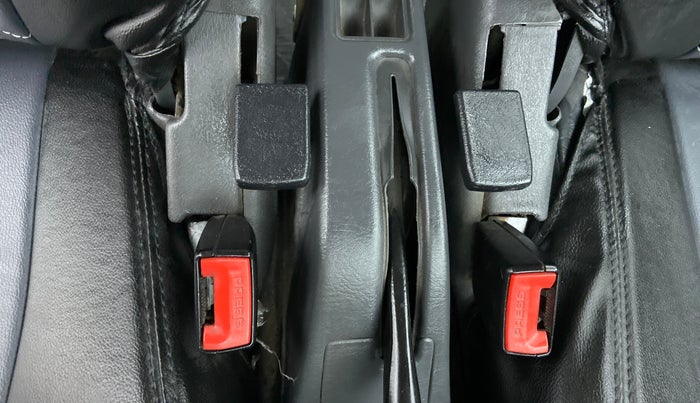 2016 Maruti Eeco 5 STR CNG WITH AC PLUSHTR, CNG, Manual, 60,713 km, Driver Side Adjustment Panel