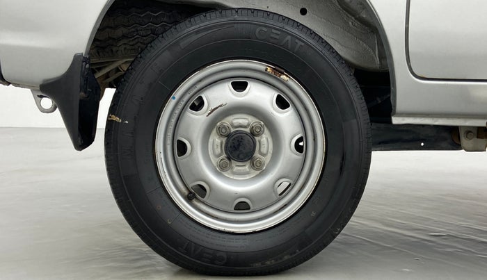 2016 Maruti Eeco 5 STR CNG WITH AC PLUSHTR, CNG, Manual, 60,713 km, Right Rear Wheel