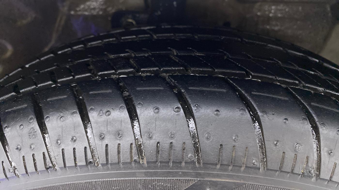 2021 Maruti Celerio ZXI AMT, Petrol, Automatic, 35,382 km, Right Front Tyre Tread