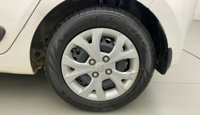 2015 Hyundai Grand i10 MAGNA 1.2 KAPPA VTVT, CNG, Manual, 44,909 km, Left Rear Wheel