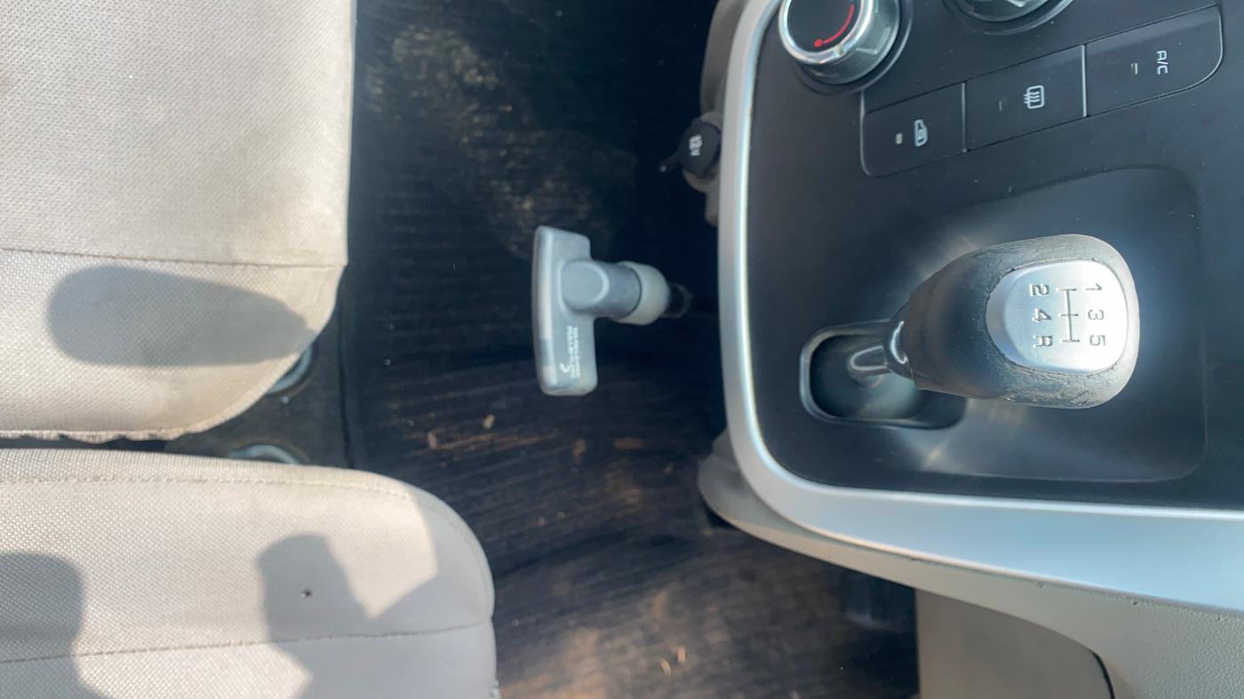 2016 Mahindra Kuv100 K6 PLUS D 6 STR, Diesel, Manual, 85,537 km, Gear Lever