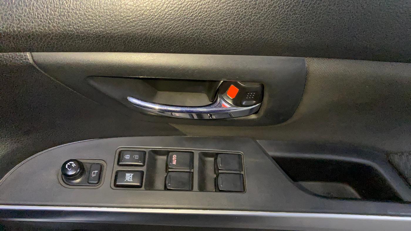 2020 Maruti S Cross ZETA 1.5, Petrol, Manual, 84,377 km, Driver Side Door Panels Control