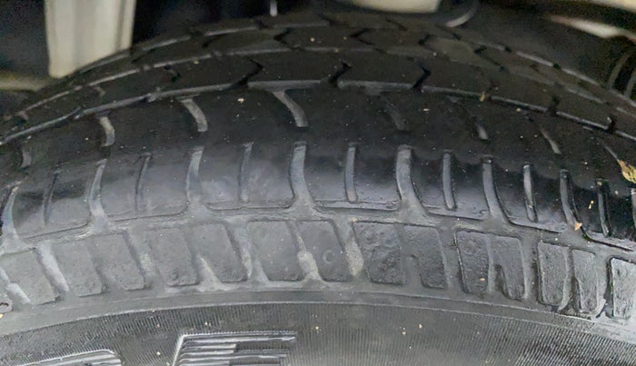 2017 Maruti Alto K10 VXI P, Petrol, Manual, 30,515 km, Left Rear Tyre Tread