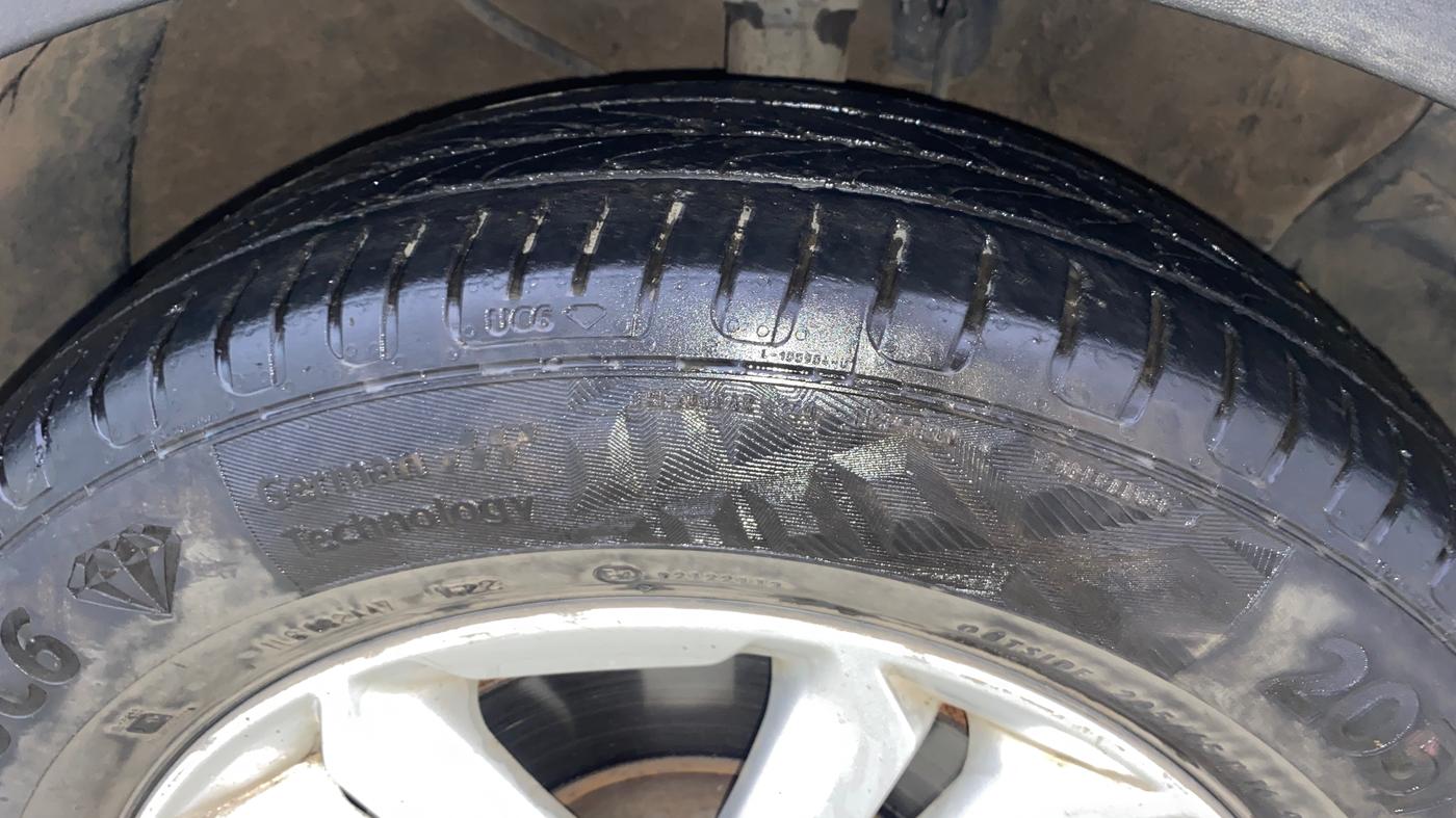 2016 Hyundai Creta SX PLUS 1.6 PETROL, Petrol, Manual, 76,718 km, Right Front Tyre Tread