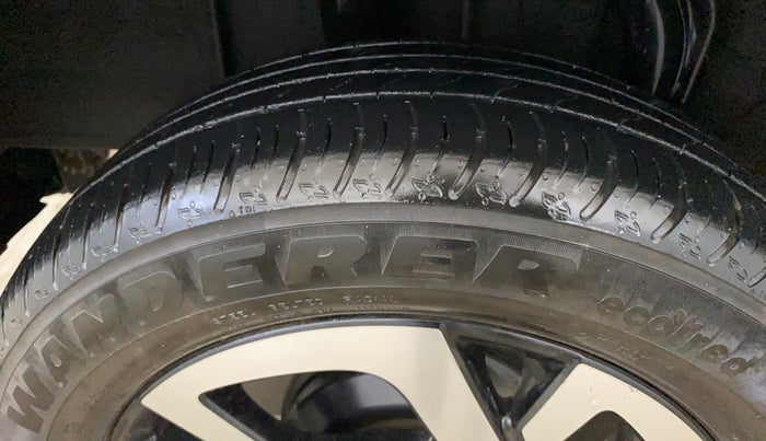 2022 Nissan MAGNITE XV PREMIUM TURBO CVT, Petrol, Automatic, 13,358 km, Right Rear Tyre Tread