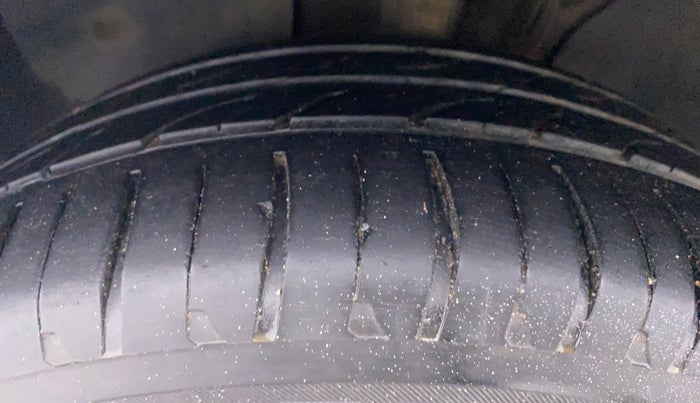 2019 Skoda Octavia 2.0 L&K AT TDI, Diesel, Automatic, 59,021 km, Left Front Tyre Tread