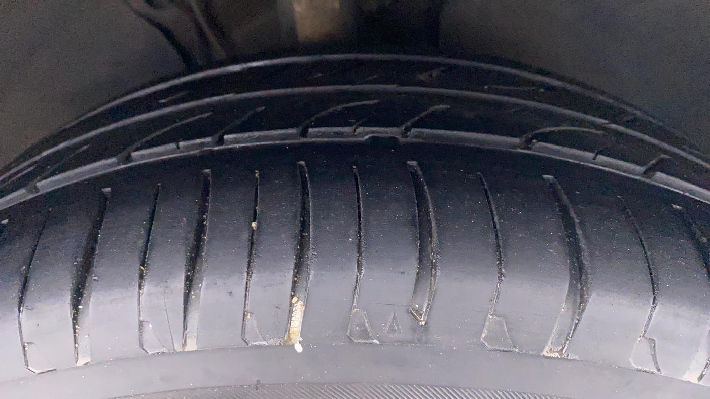 2019 Skoda Octavia 2.0 L&K AT TDI, Diesel, Automatic, 59,021 km, Right Front Tyre Tread
