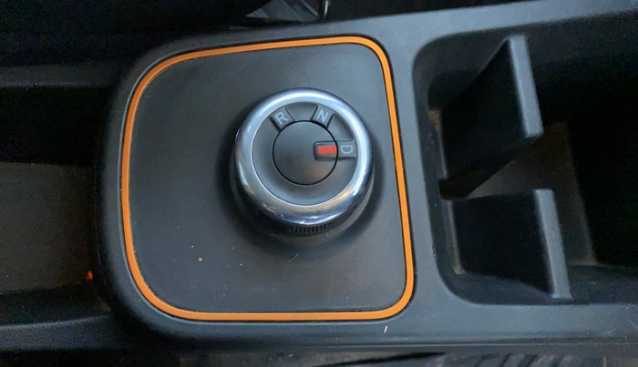 2021 Renault Kwid CLIMBER 1.0 AMT (O), Petrol, Automatic, 15,470 km, Gear Lever